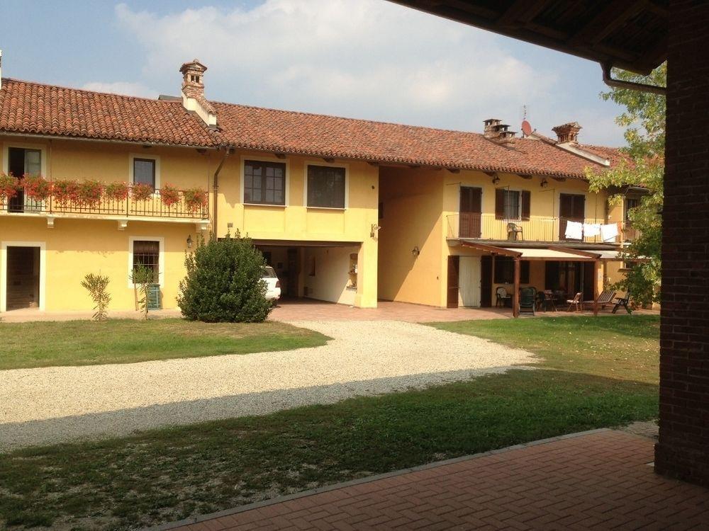 Bed and Breakfast Quattro Gatti Airasca Exterior foto